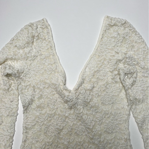 Sheer V Neck Lace Top - Picture 3 of 5